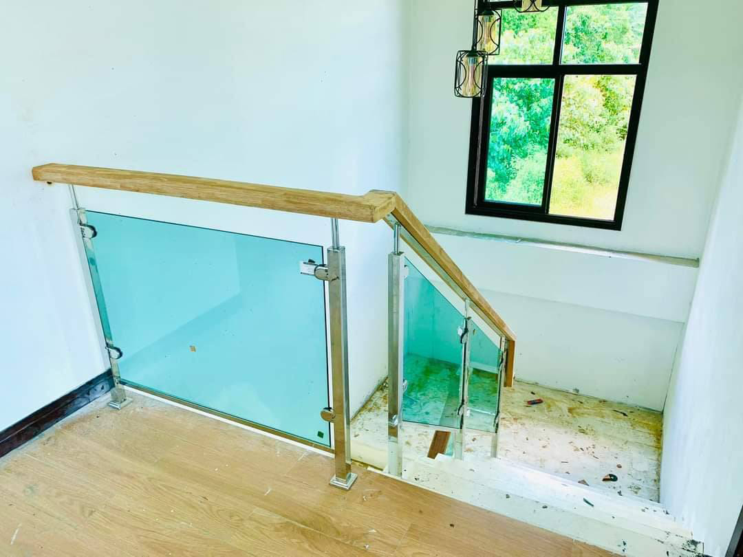 24 - https://งานสแตนเลสประตูรั้วสแตนเลสราคาถูก.com | งานสแตนเลสประตูรั้วสแตนเลสราคาถูก - ช่างเอ็กซ์ สแตนเลส จันทบุรี รับทำงานเหล็ก สแตนเลส ประตูม้วน ประตูรีโมท ประตูรั้วสแตนเลส ราวบันได ระเบียงกันตก กันสาด เมทัลชีท โพลี โครงหลังคาสแตนเลส