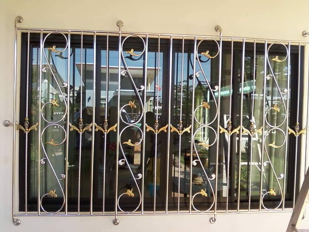 6 - https://งานสแตนเลสประตูรั้วสแตนเลสราคาถูก.com | งานสแตนเลสประตูรั้วสแตนเลสราคาถูก - ช่างเอ็กซ์ สแตนเลส จันทบุรี รับทำงานเหล็ก สแตนเลส ประตูม้วน ประตูรีโมท ประตูรั้วสแตนเลส ราวบันได ระเบียงกันตก กันสาด เมทัลชีท โพลี โครงหลังคาสแตนเลส